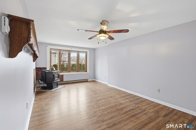 Building Photo - 44 E Cedar St