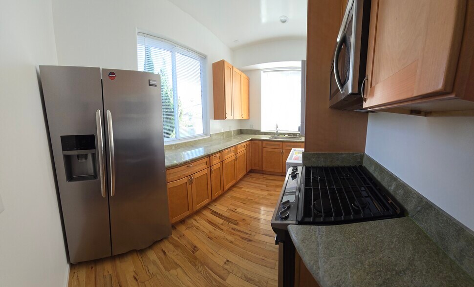 Building Photo - 4431 S Centinela Ave