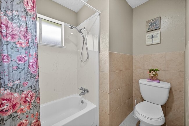 Building Photo - 2314 Pilgrims Bend Dr