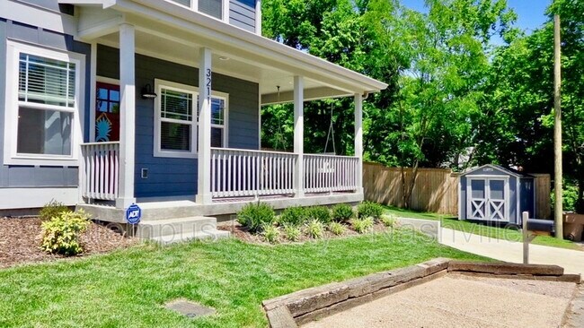 Building Photo - 3211 Anderson Pl