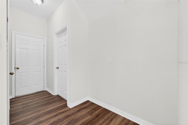 Building Photo - 5185 6th Way N