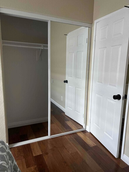 Building Photo - 1134 Adele Ln