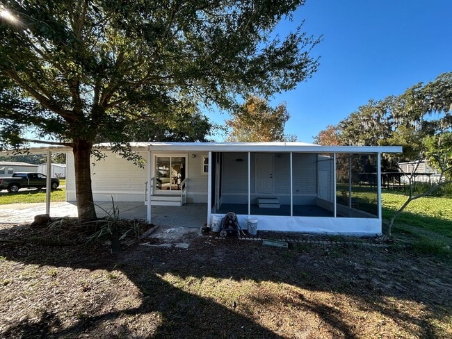 Building Photo - 3 bedroom, 2 bath