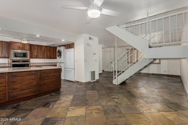 Building Photo - 6825 E OSBORN Rd