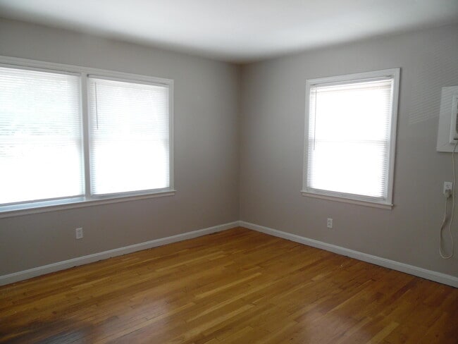 Building Photo - 2157 Cypress Dr