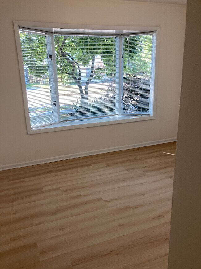 Building Photo - 21705 Bon Heur St