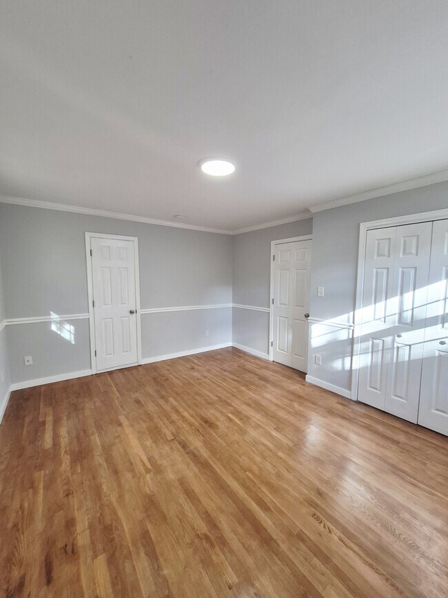 Building Photo - 2402 Fon Du Lac Rd