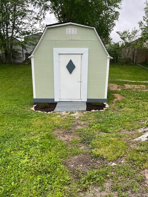 Building Photo - 6016 Cedar Glen Dr