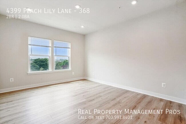 Building Photo - 4399 Peach Lily Ln