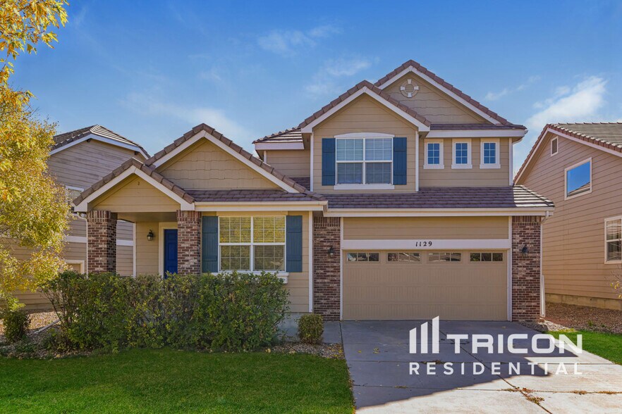 Primary Photo - 1129 S Duquesne Cir