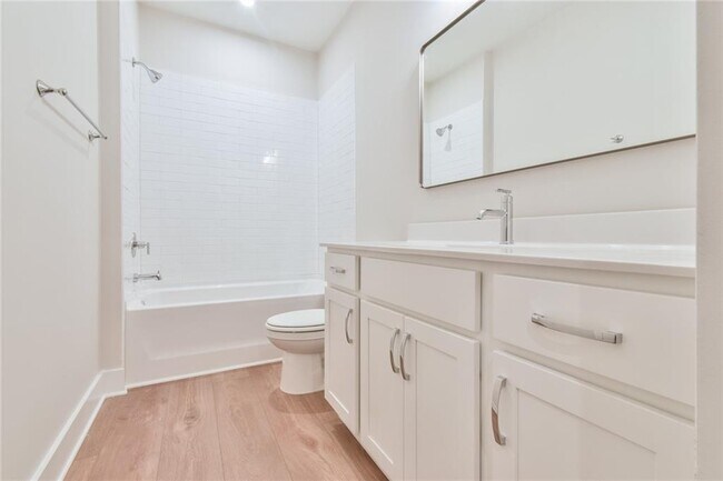 Building Photo - 235 Firefly Cir