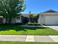 Building Photo - Updated Dry Creek Home on a Quiet Street
