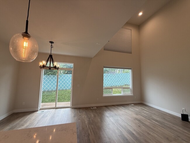 Building Photo - 5526 Big Bear Wy