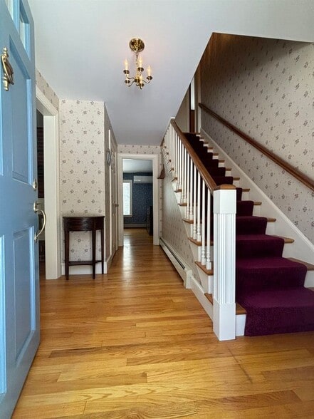 Building Photo - 104 Woodland