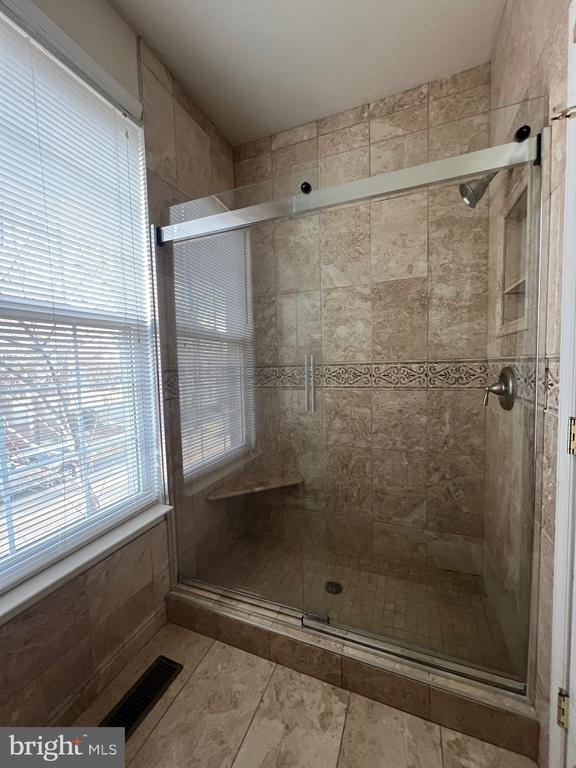 Building Photo - 604 Ridgemont Ave