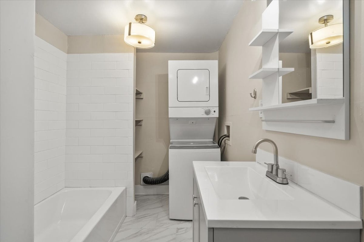 Building Photo - 1822 Holly St