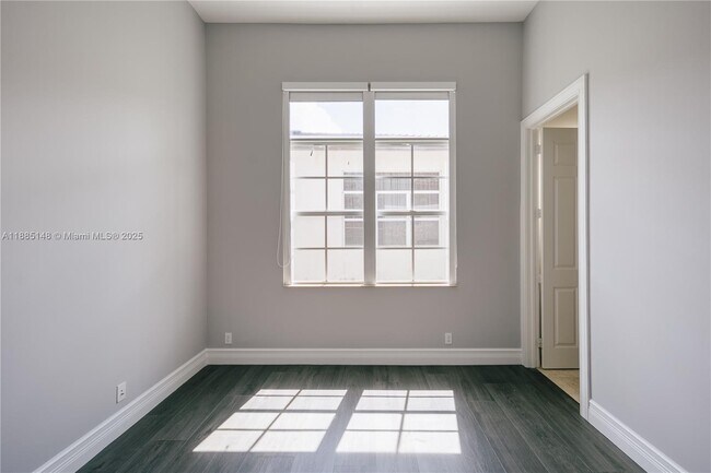 Building Photo - 8239 NW 124th Terrace