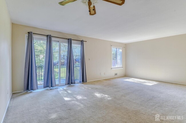 Building Photo - 920 Merritt Dr