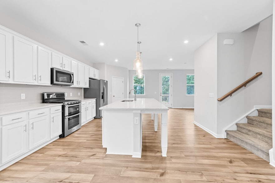 Building Photo - 4323 Reed Creek Dr