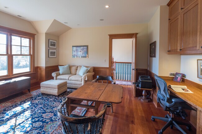 Building Photo - 378 Mill Rd