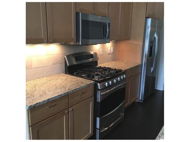 Building Photo - 2134 N Pennsylvania St