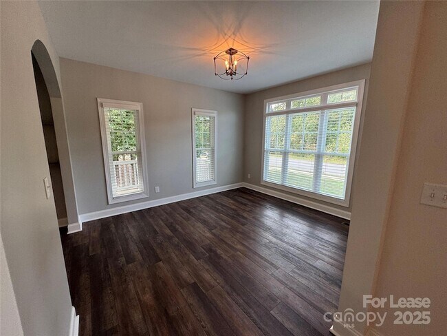 Building Photo - 3011 Waxhaw Crossing Dr