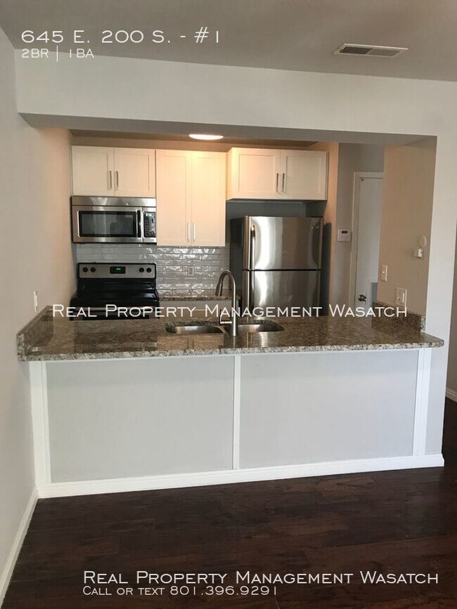 Building Photo - Move In Special $600 Off First Months Rent!