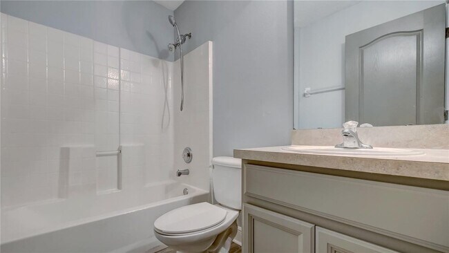 Building Photo - 3833 Siskin Dr