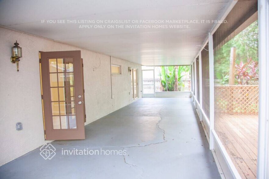 Building Photo - 7814 34th Ct E