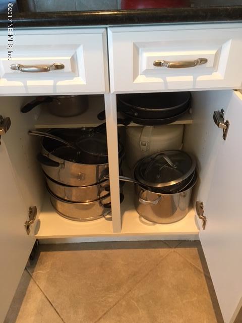 Building Photo - 320 1st St N