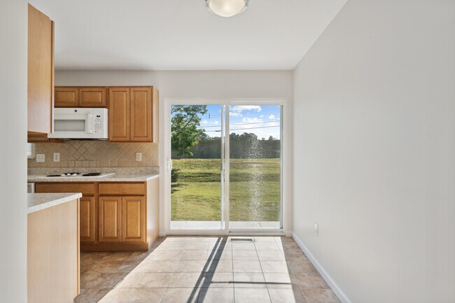 Building Photo - 5328 Cherryview Ln