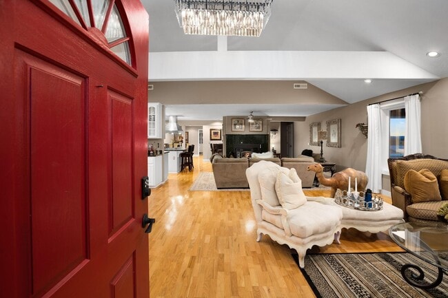 Building Photo - 3995 SW Lafollett Rd