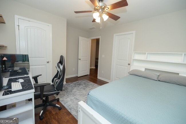 Building Photo - 7245 Heritage Oak Ct