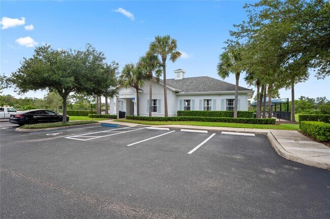 Building Photo - 5675 Chorleywood Ln