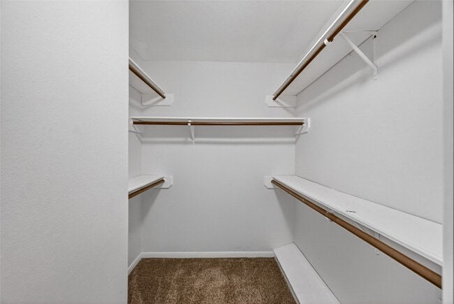 Building Photo - 14734 Perthshire Rd