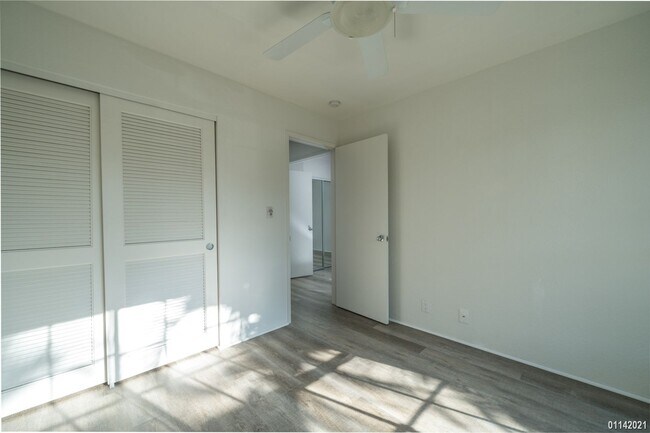 Building Photo - Available April 1st!  2 bedroom 2 bath ground floor unit at Crosspointe