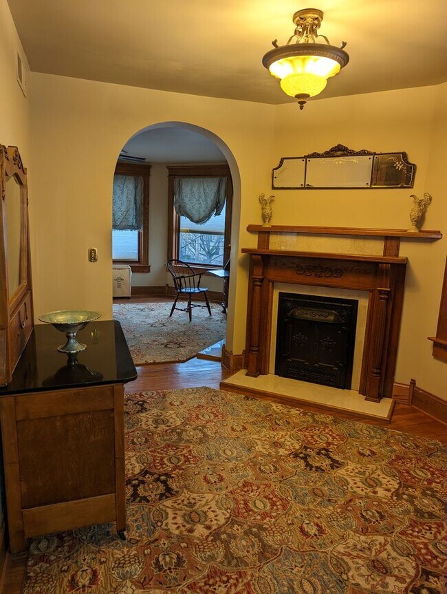 Building Photo - 440 5th St