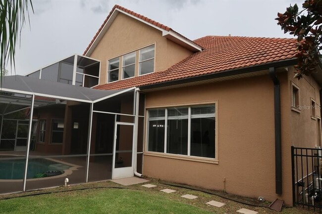 Building Photo - 20115 Shady Hill Ln