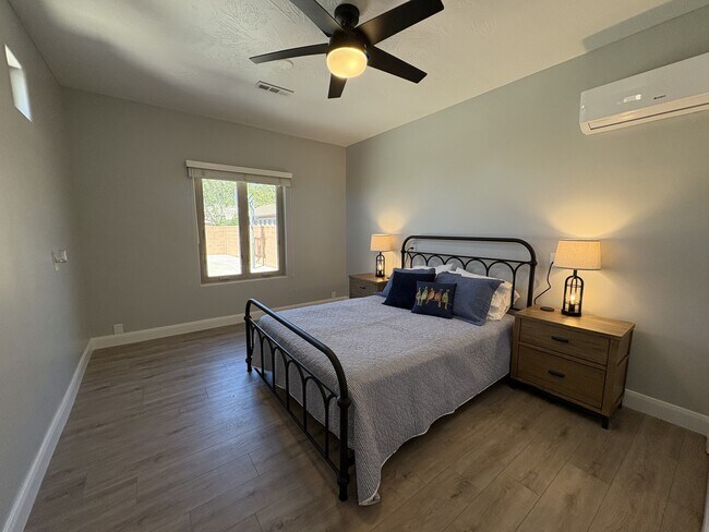 Building Photo - Hurricane Casita