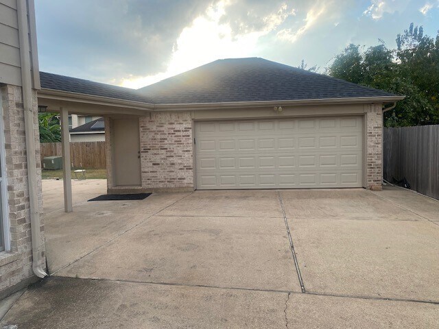 Building Photo - 3110 Aspen Hollow Ln