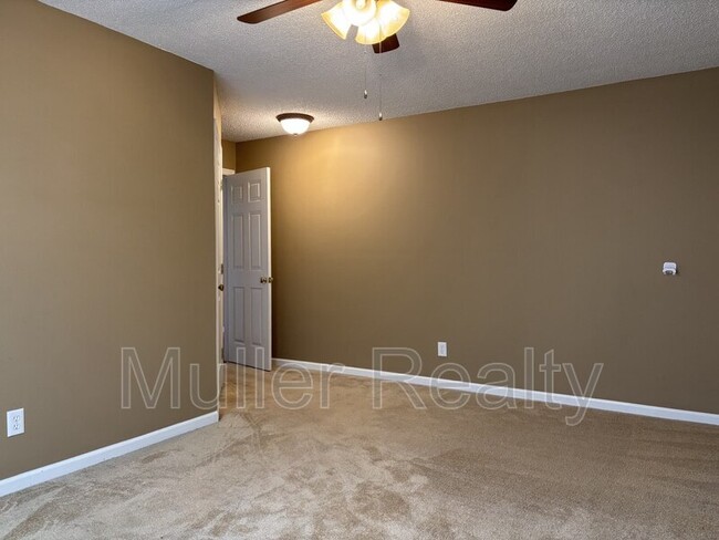 Building Photo - 3441 Lexann Ln