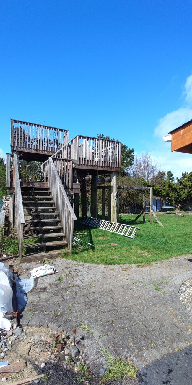 Building Photo - 601 Ocean Shores Blvd NW