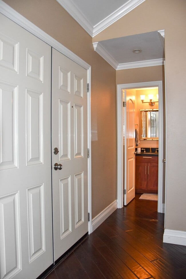 Building Photo - Steps to Chapman University