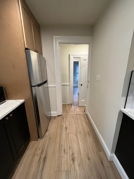 Kitchen - 1380 E 43rd St