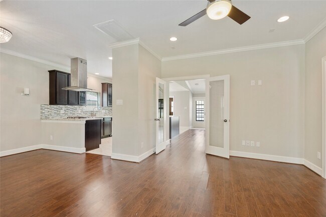 Building Photo - 4023 Bayou Grove Dr