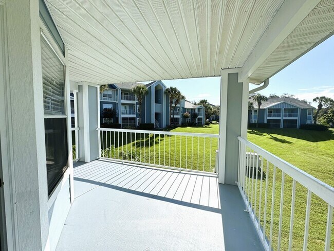 Building Photo - 2608 Grassy Point Dr