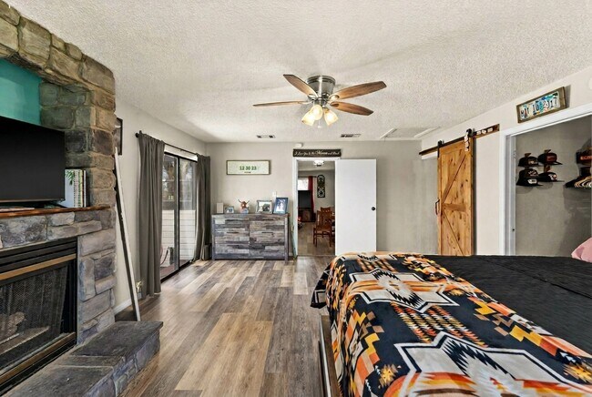 Building Photo - AVAILABLE BEGGINING OF JUNE ; APPLY ON OUR WEBSITE TODAY!!!