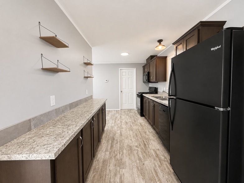 Building Photo - 11827 Cascade Cir