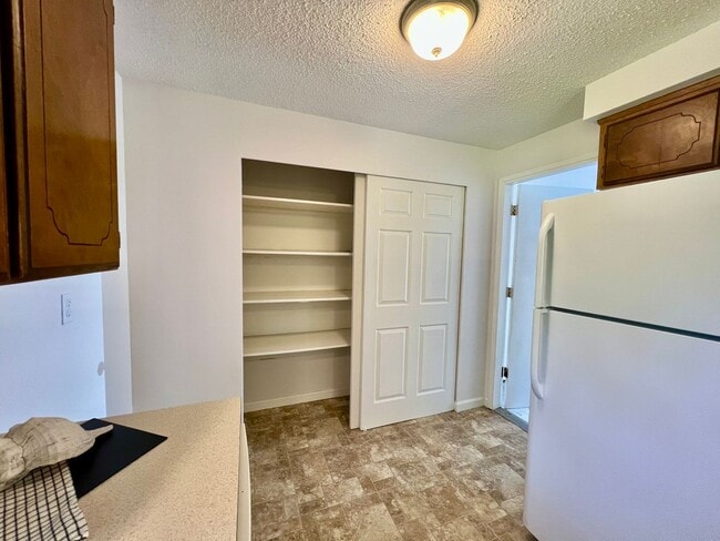 Building Photo - (#738) Duplex Near Squaxin Park - Water/Se...