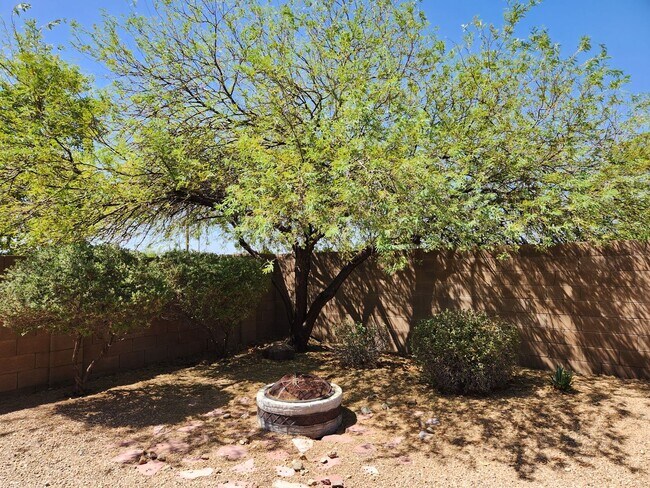 Building Photo - Norterra 4 bed/2 bath Rental Home Available!